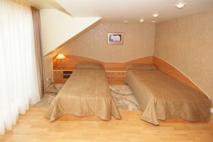 80 m² Quadruple 2-bedroom apartment with balcony. 1st cottage, apartment No. 2 - 