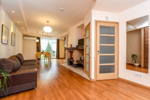 80 m² Appartement für 4 Personen mit 2 Schlafzimmern, einem Balkon und einem Kamin Nr. 2, Cottage Nr. 1 - 
